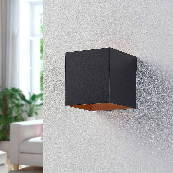 Adjustable Beam LED Outdoor Wall Light