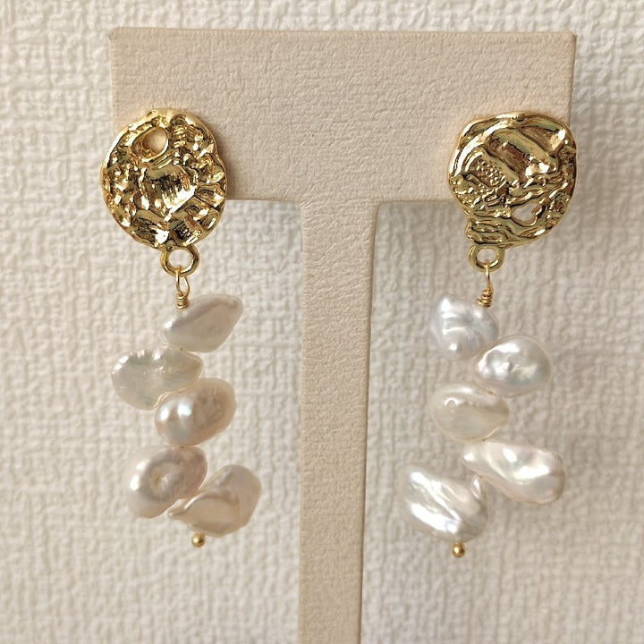 Women's New Fashion Pearl Earrings