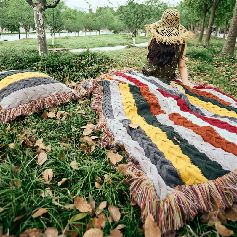 Elegant Wool Blanket with Crochet Contrast Color and Tassel Edges