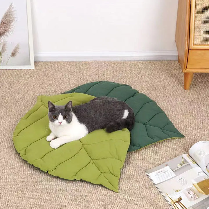 Leaf-Shaped Soft Cotton Cat Bed Mat