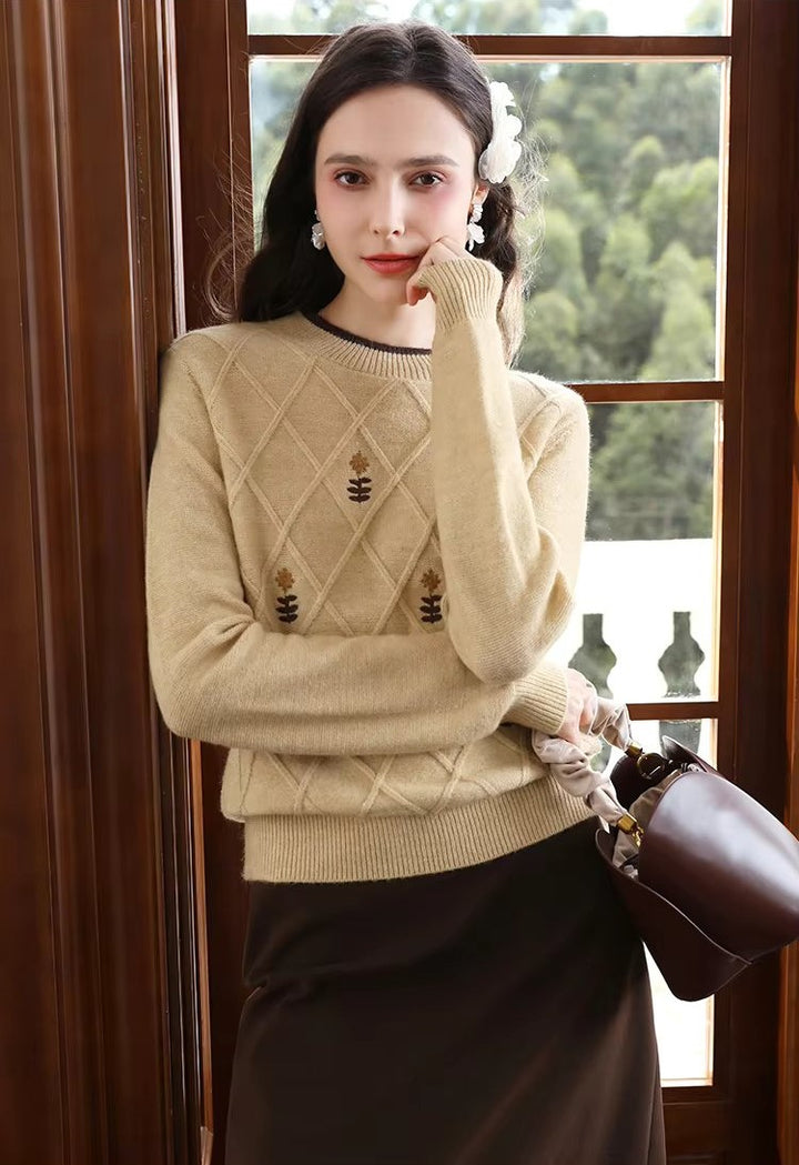 Cozy Khaki Embroidered Crew Neck Knit Sweater for Women - Autumn/Winter 2024