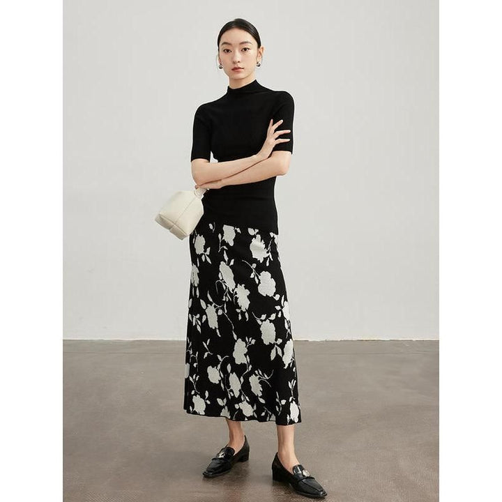 Floral Jacquard Woolen Knit Skirt