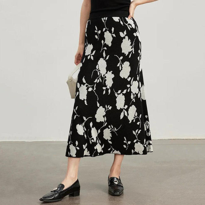 Floral Jacquard Woolen Knit Skirt