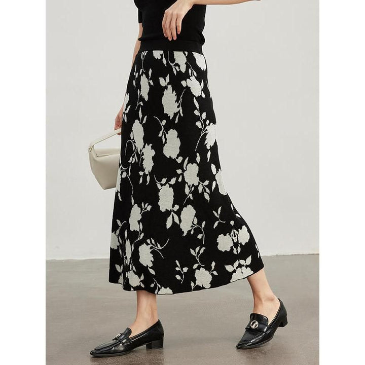 Floral Jacquard Woolen Knit Skirt