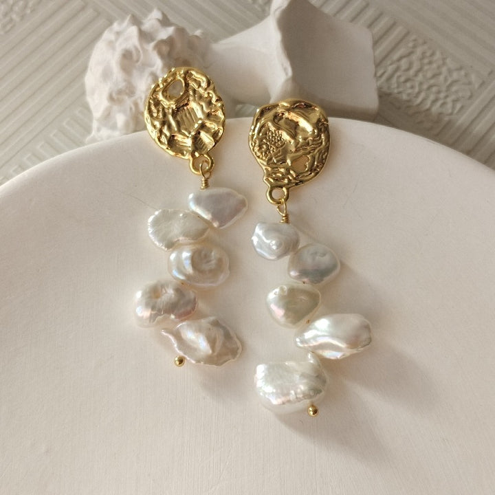 Women's New Fashion Pearl Earrings