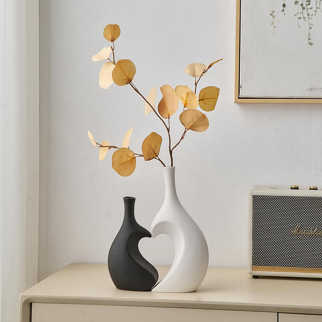 Set of 2 Chic Heart-Shaped Ceramic Vases