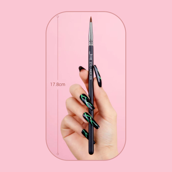 Fine-Tipped Eyeliner Brush for Liquid & Cream Liners