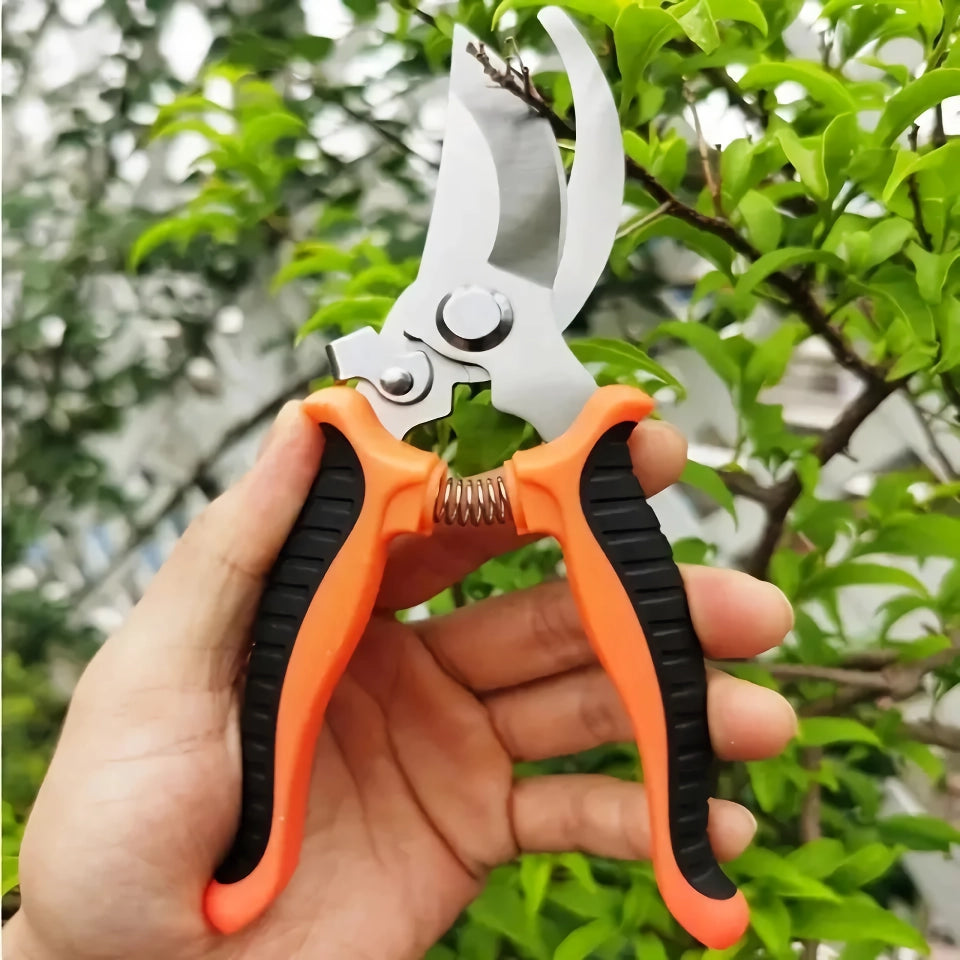 Professional Garden Pruner: Sharp Tree Trimmers for Precise Cutting