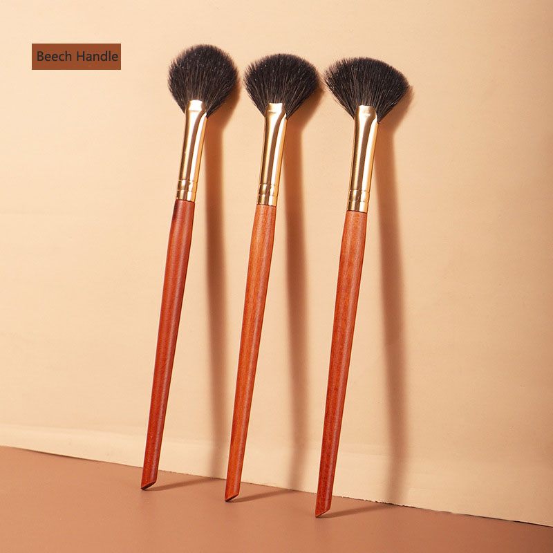 High-Quality Fan-Shaped Powder Brush for Flawless Makeup Application