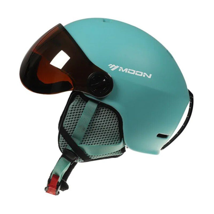 Winter Sports Ski Helmet with Integrated Visor and Adjustable Comfort