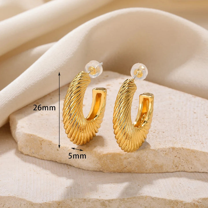 Ginkgo Leaf Gold Stud Earrings - Exquisite Stainless Steel Fashion Jewelry for Women