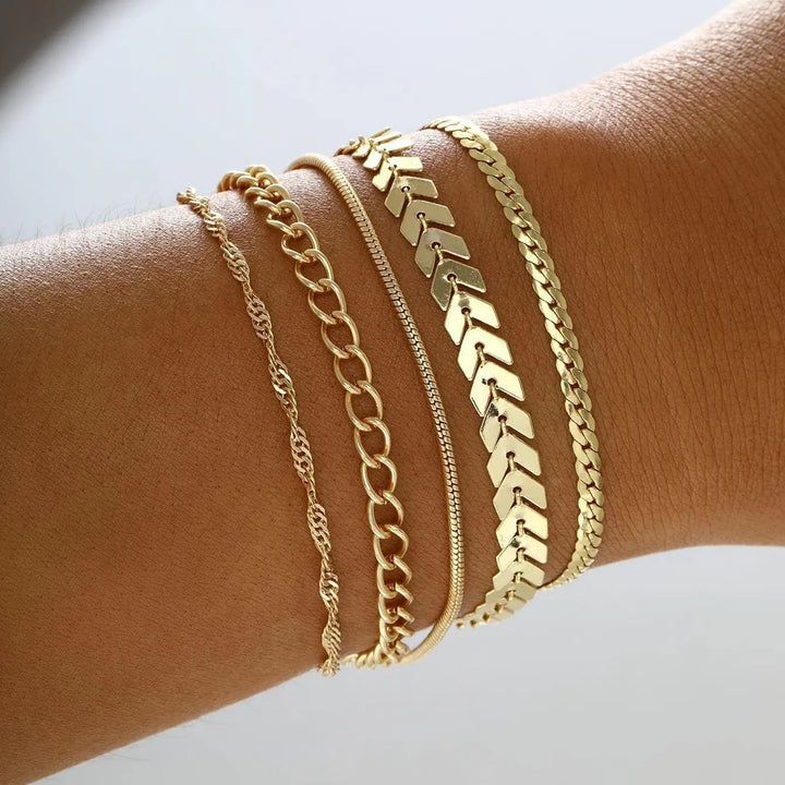 6-Piece Gold Bracelet Set – Boho Chic Cuban Chain Design for Women