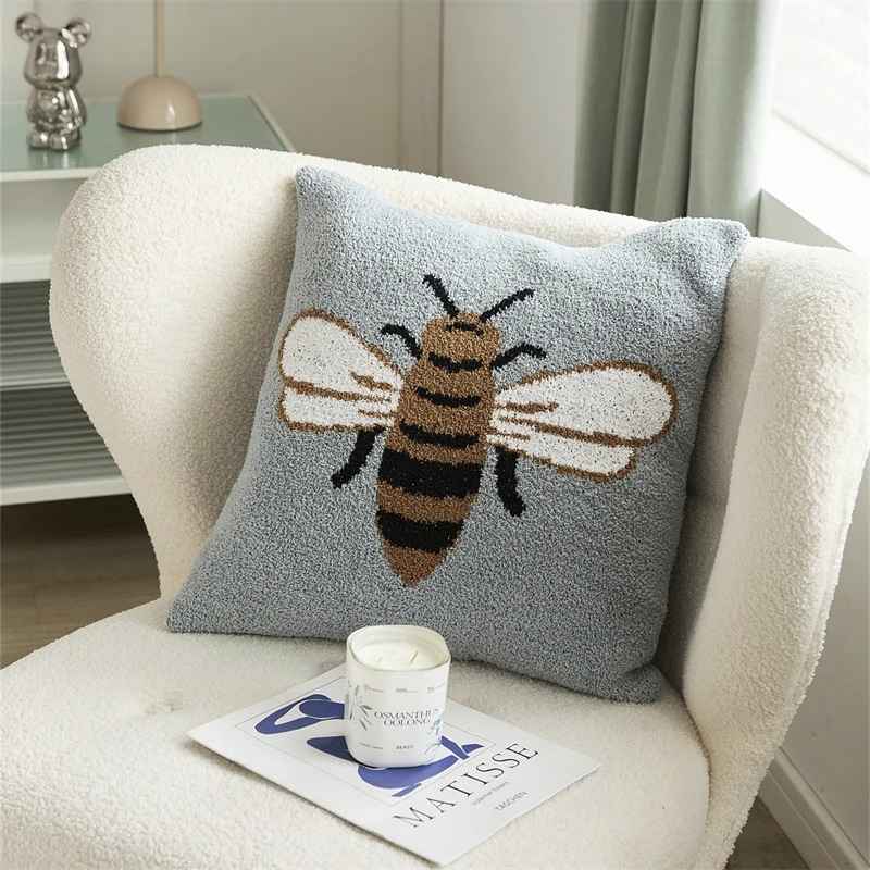 Cute Bee Pattern Design Microfiber Knitted Pillow Case