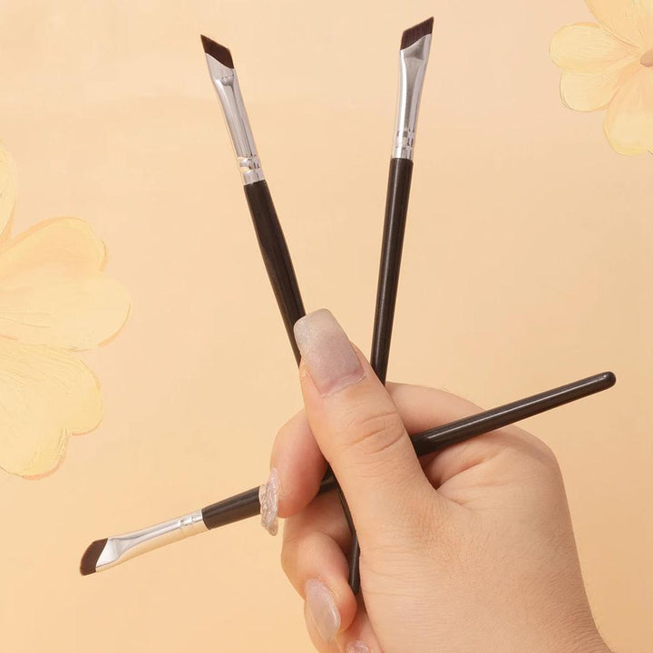 Angled Precision Eyeliner Brush Set