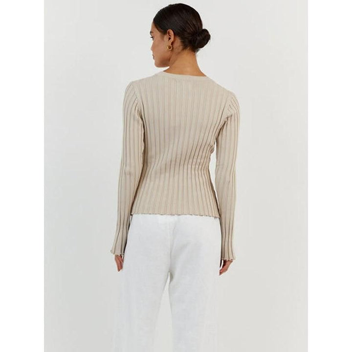 Winter Chic Knitted Pullover with Flare Sleeves and Solid Color Design