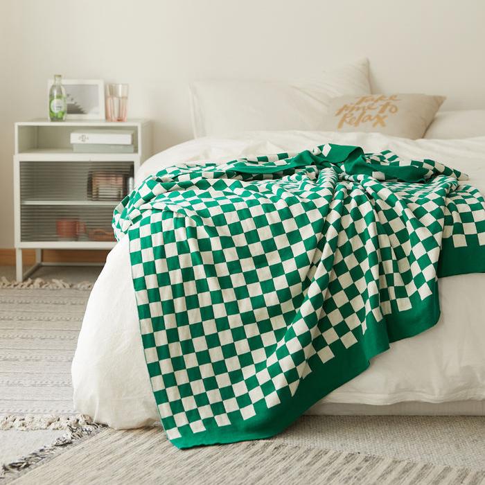 Cozy Checkerboard Plaid Cotton Knitted Blanket for Home Décor