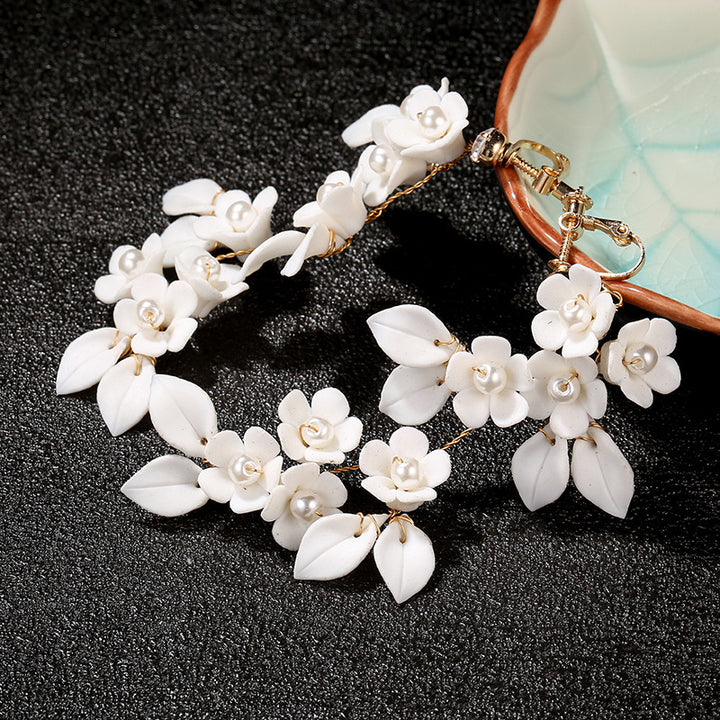 Ceramic Flower White Leaf Ear Clip