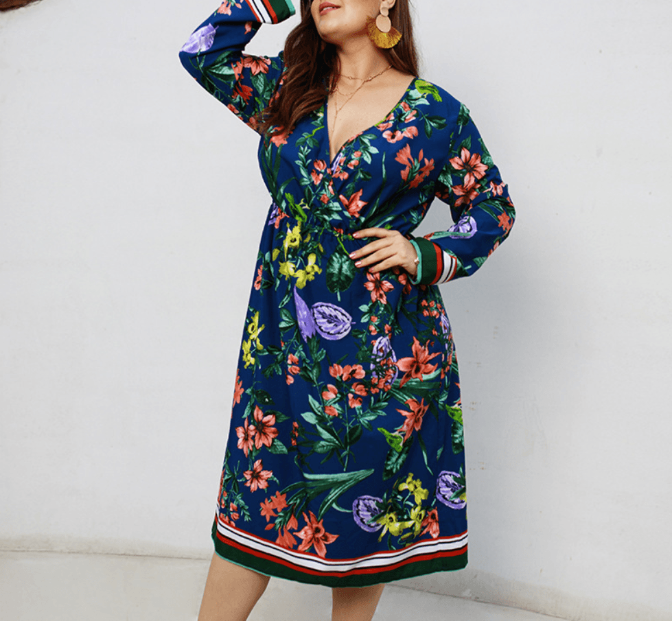 Printed long sleeved V-neck dress - MRSLM