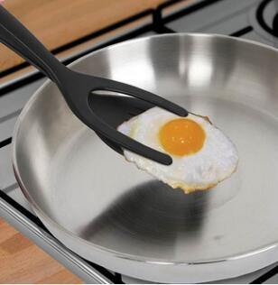 2 In 1 Grip And Flip Tongs Egg Spatula Tongs Clamp Pancake Fried Egg French Toast Omelet Overturned Kitchen Accessories - MRSLM