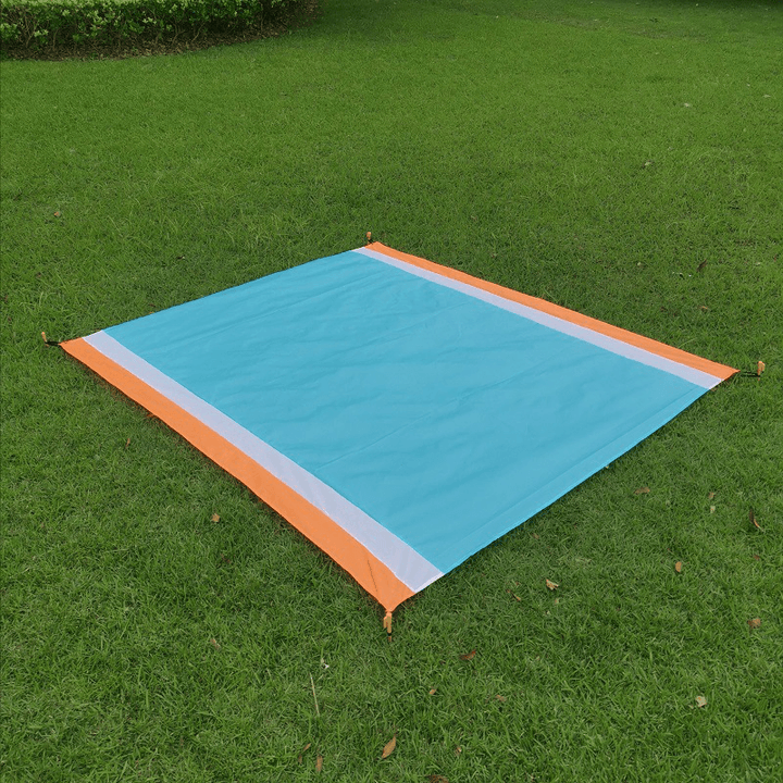 200X210Cm Beach Blanket Sand Proof Waterproof 1-6 Persons Folding Picnic Mat for Camping Travel with Ground Nail Carabiner - MRSLM