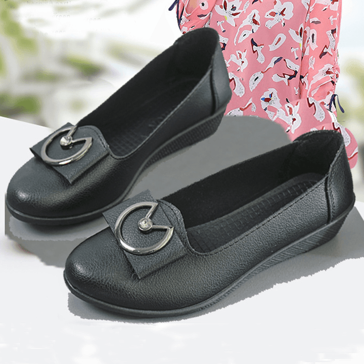 Women Metail Decor Comfy Sole Shallow Casual Slip on Loafers - MRSLM