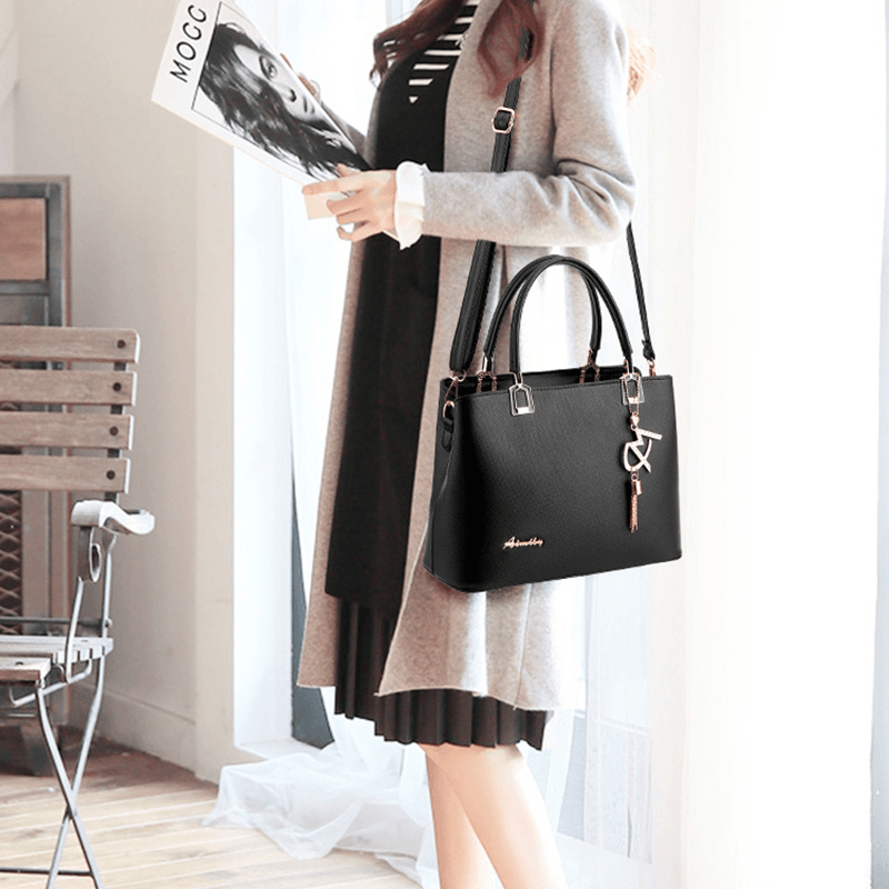 New Arrival Womens Bag Tote Bag Handbag Female Korean Sweet Tassels Lady Fashion Handbag Crossbody Shoulder Handbag - MRSLM