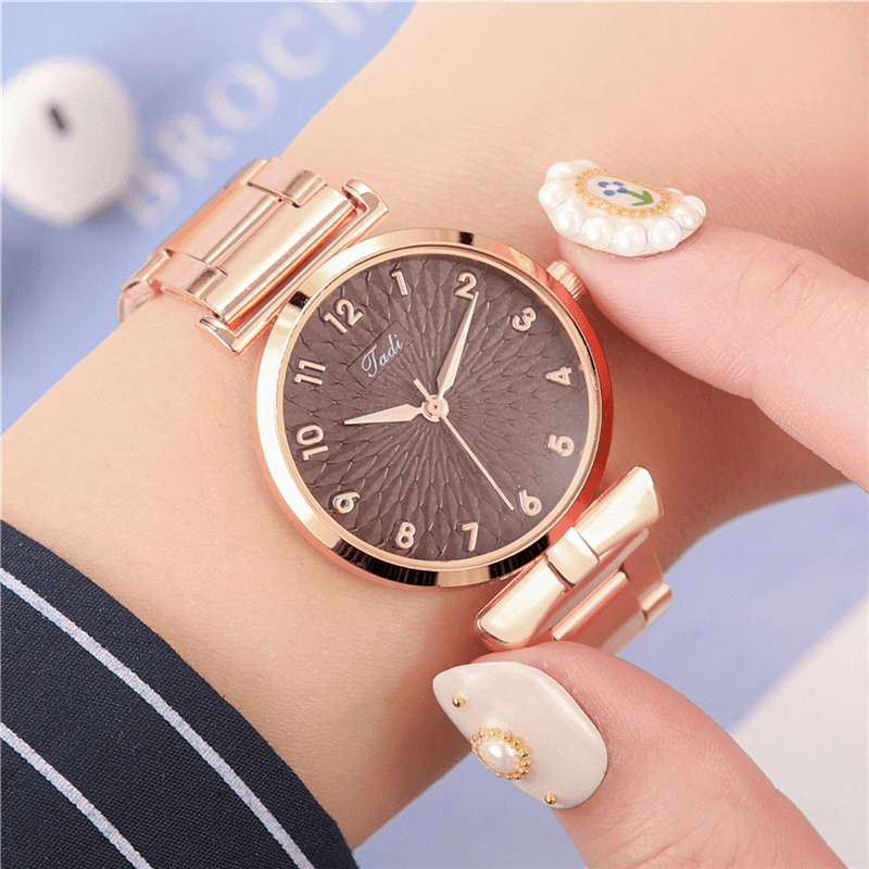 Fashion Casual Women Wristwatch Alloy Wrist Watch Bracelet Waterproof Quartz Watches - MRSLM