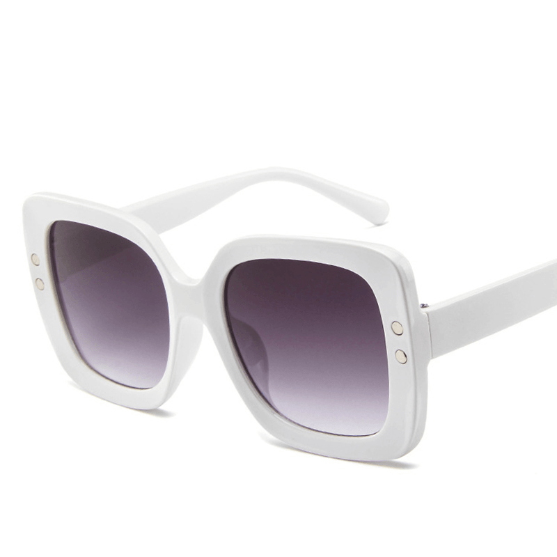 European and American Square Retro Rice Nail Sunglasses - MRSLM