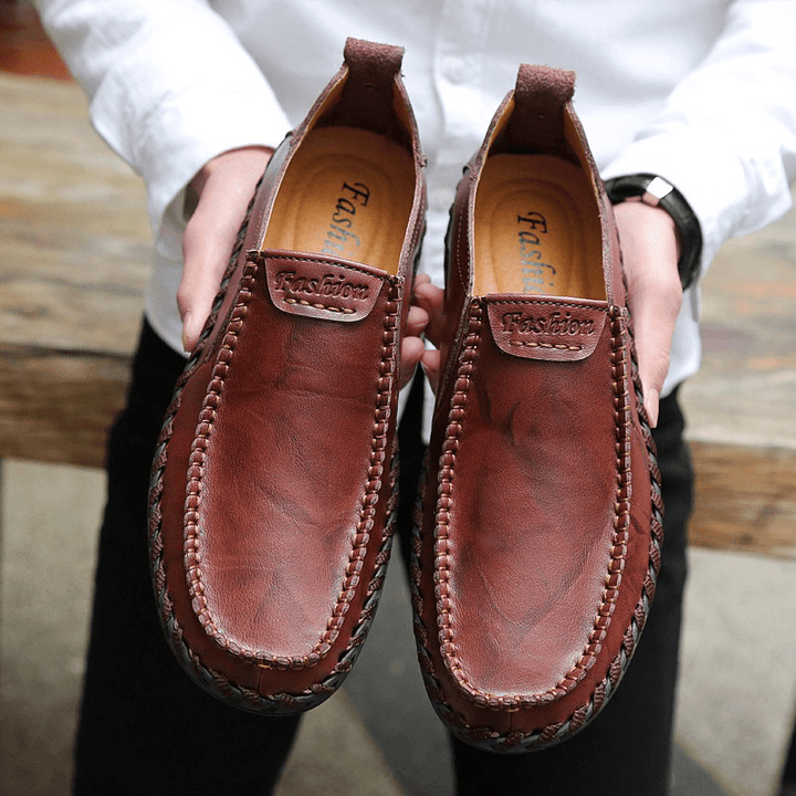 Men Hand Stitching Sfot Leather Non Slip Sole Comfy Slip-On Casual Driving Shoes - MRSLM