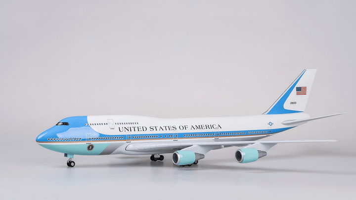 Simulation Boeing 747 Passenger Aircraft Model - MRSLM